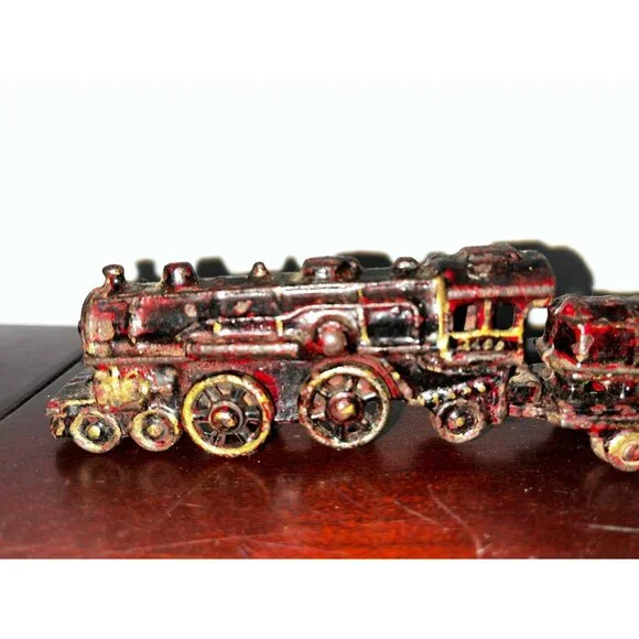 Antique Kilgore Cast Iron Toy Floor Train 4-piece set engine locomotive caboose